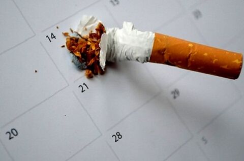 rozbitá cigareta a odvykání kouření